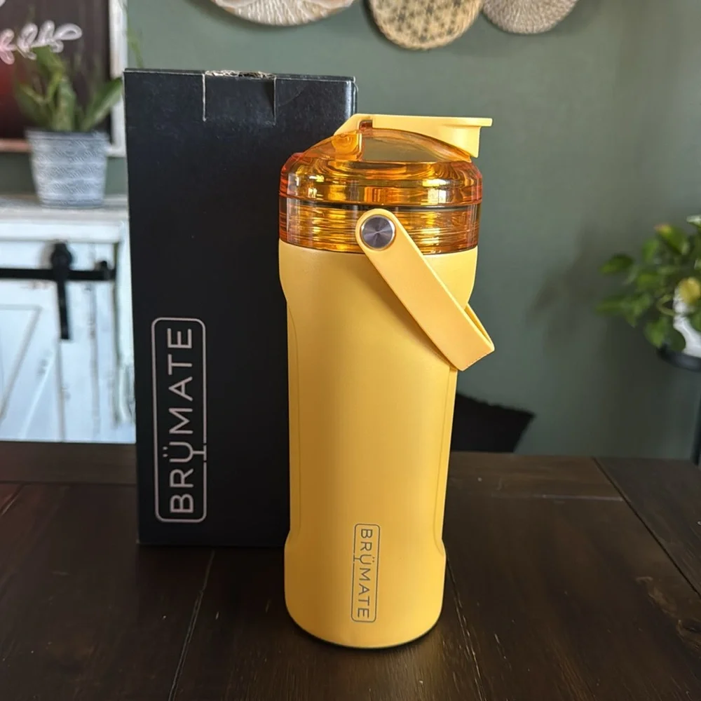 BruMate MultiShaker in Tumeric 26oz. Limited Edition! New!